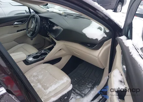 2022 Buick Envision Fwd Avenir z USA, uszkodzony, nr VIN LRBFZRR48ND081810